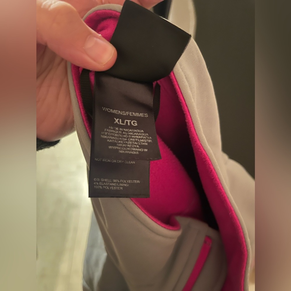Women’s North Face jacket